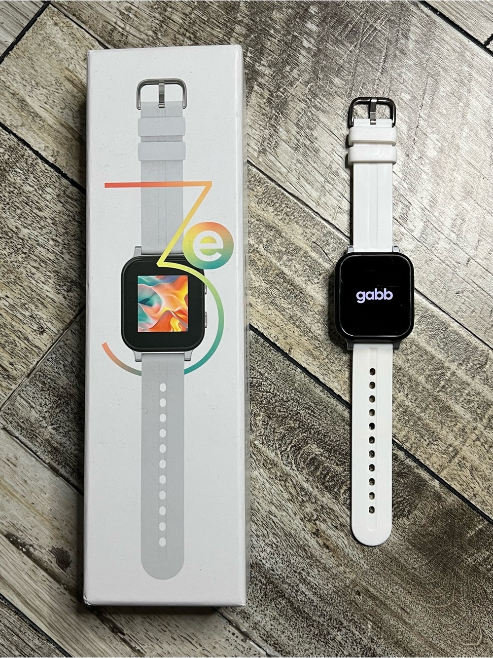 3e Kids Smartwatch in White - Kid-Friendly Wearable